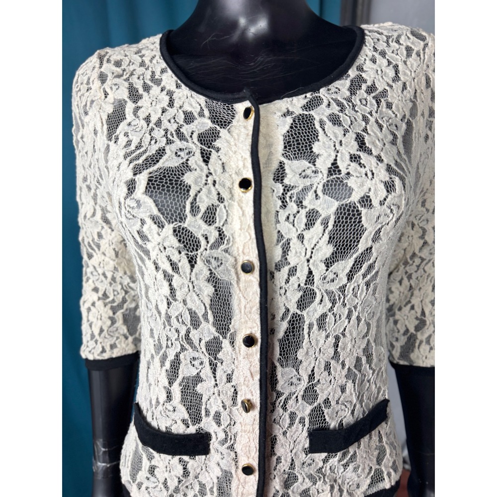 ISSI Cream Lace Black Trim Button Front Cardigan Sweater Women's‎ M - Picture 2 of 11